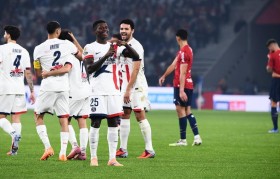 足坛悲喜夜!巴萨3球惨败,意甲前5只差3分,姆巴佩弟弟绝平大巴黎