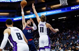 季前赛-小萨15+14+5科林斯24分 快船击败国王